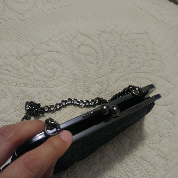 EXPRESS Evening Bag Clutch w/ chain strap - Picture 6 of 8
